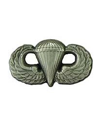 Army Paratrooper Pin